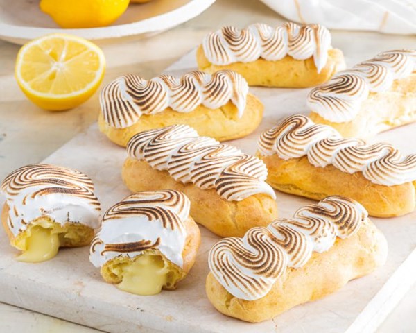 Lemon meringue éclairs