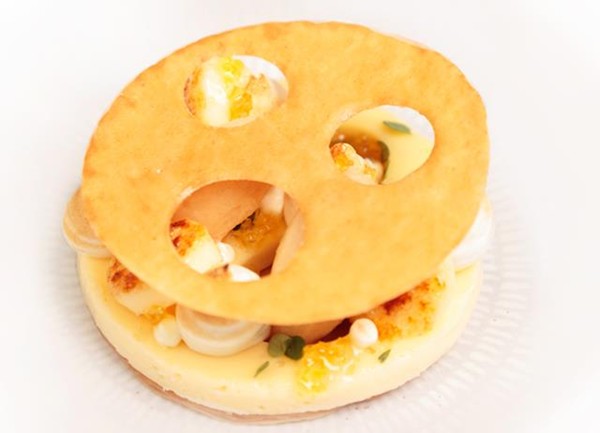 Lemon, meringue, ice tea