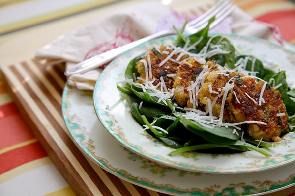 Lemon, olive, and parsley quinoa cakes