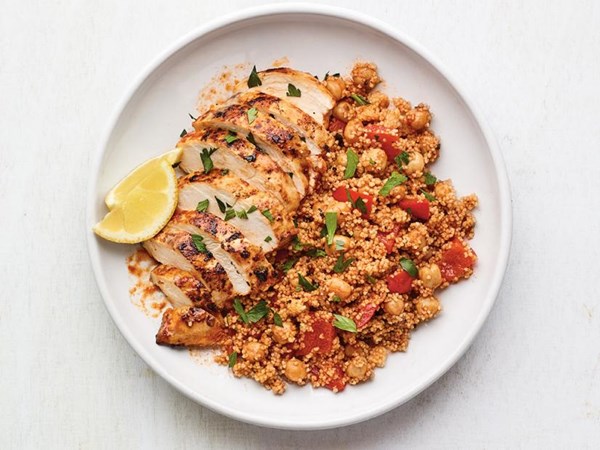 Lemon-paprika chicken with chickpeas and couscous 