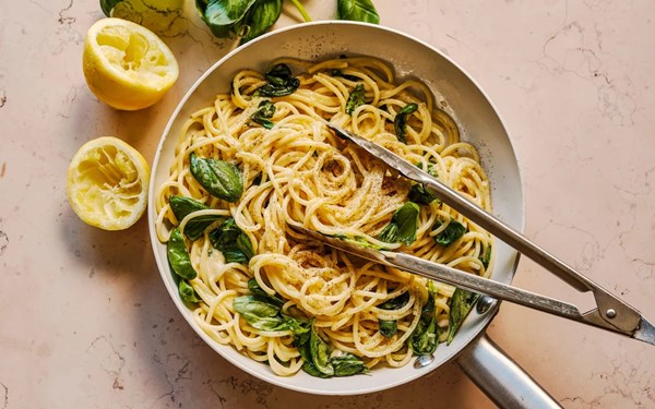 Lemon pasta with basil