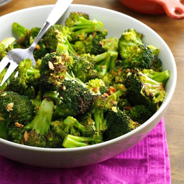 Lemon pepper roasted broccoli