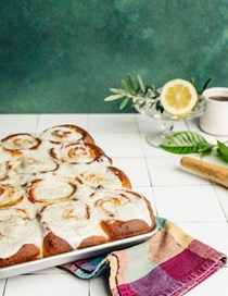 Lemon poppy seed breakfast rolls