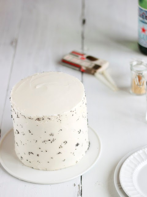 Lemon poppy seed cake with lemon cream cheese frosting