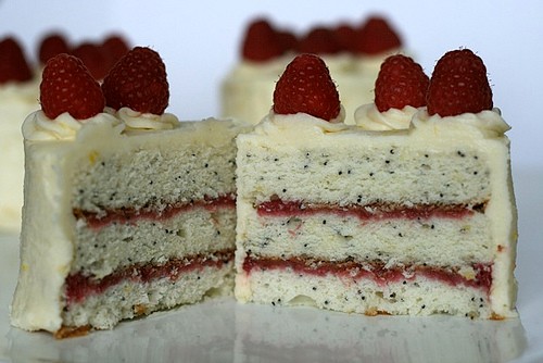 Lemon poppy seed cakes with raspberry curd filling