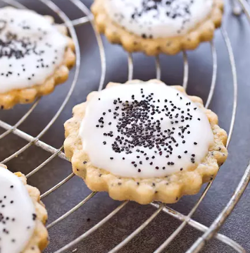 Lemon-poppy seed cookies