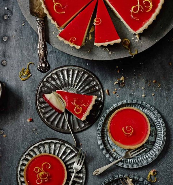Lemon posset and raspberry tart