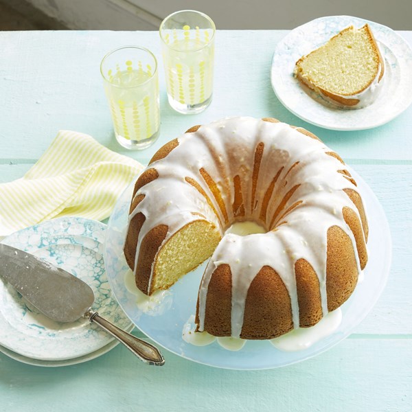 Lemon pound cake