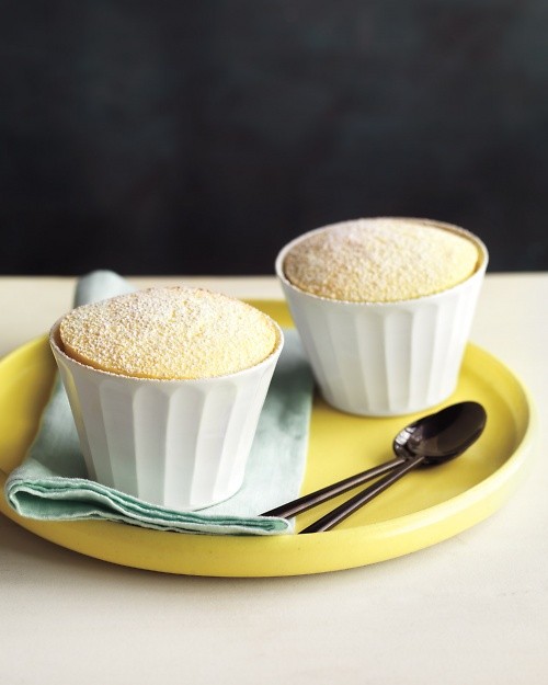 Lemon pudding cakes