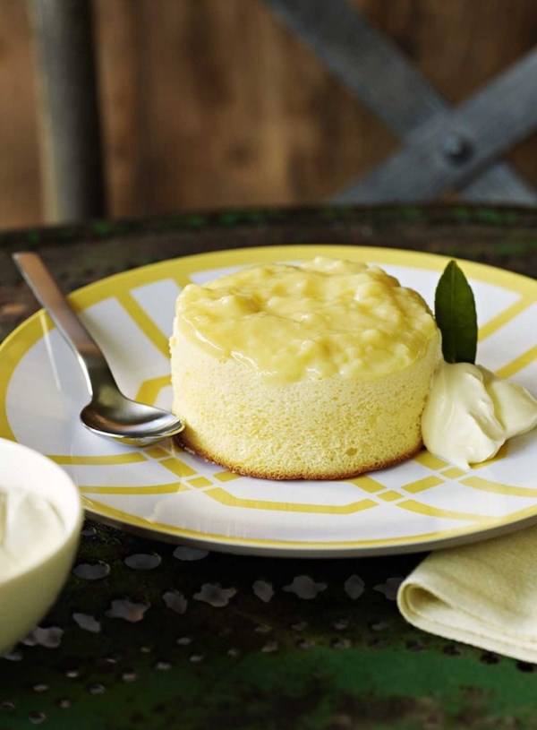 Lemon puddings