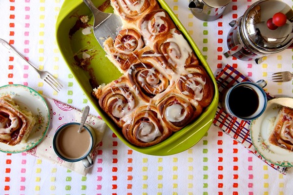 Lemon raspberry breakfast rolls