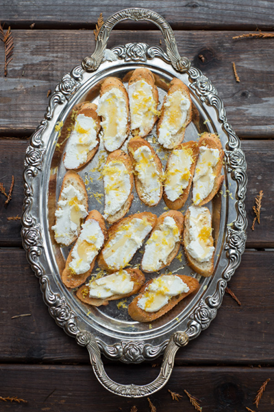 Lemon ricotta crostini with honey