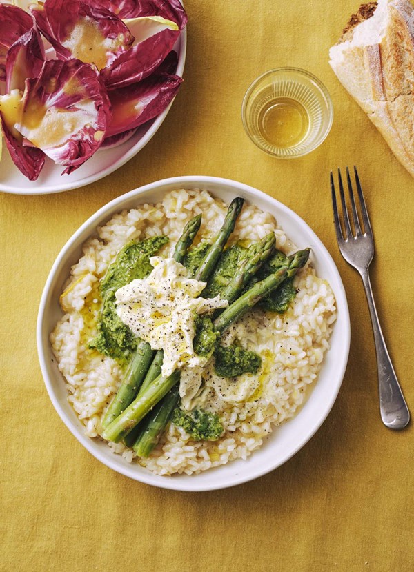 Lemon risotto, herby pea swirl and asparagus