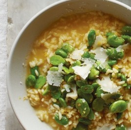 Lemon risotto with sautéed fresh fava beans