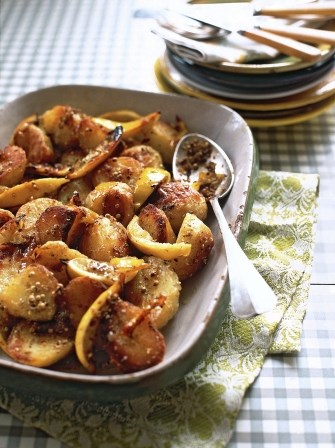 Lemon roast potatoes
