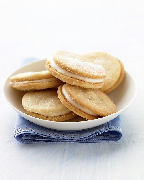 Lemon sandwich cookies