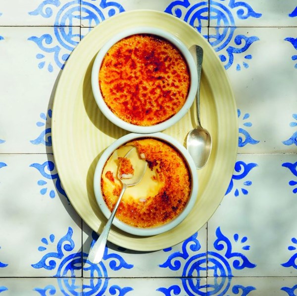 Lemon-scented crema Catalana
