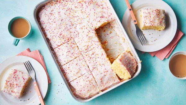Lemon school cake