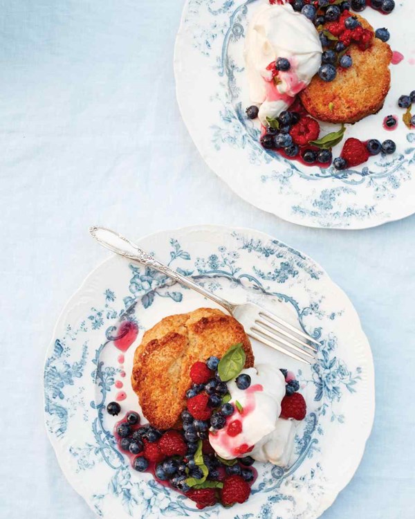 Lemon shortcakes with basil berries