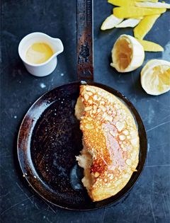 Lemon soufflé omelette (Omelette soufflée citron)