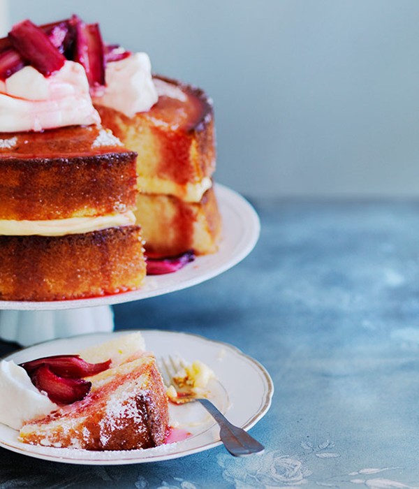Lemon sour cream cake with roast rhubarb