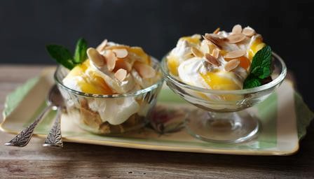 Lemon syllabub