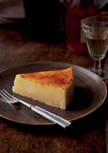 Lemon tart with lime zest (Tarte au citron et zest de citron vert)