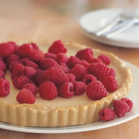 Lemon tart with raspberries