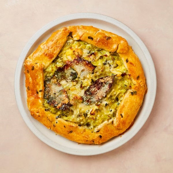 Lemon thyme and leek tart