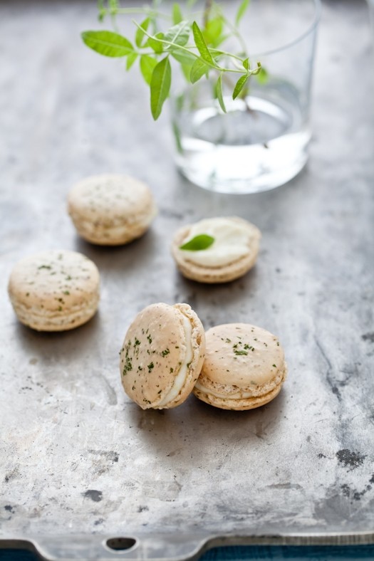 Lemon verbena macarons