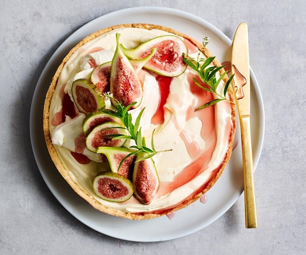 Lemon verbena, white chocolate and fig tart