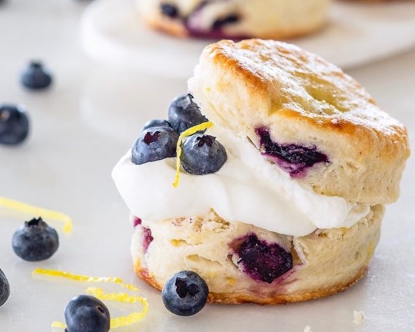 Lemon whipped cream
