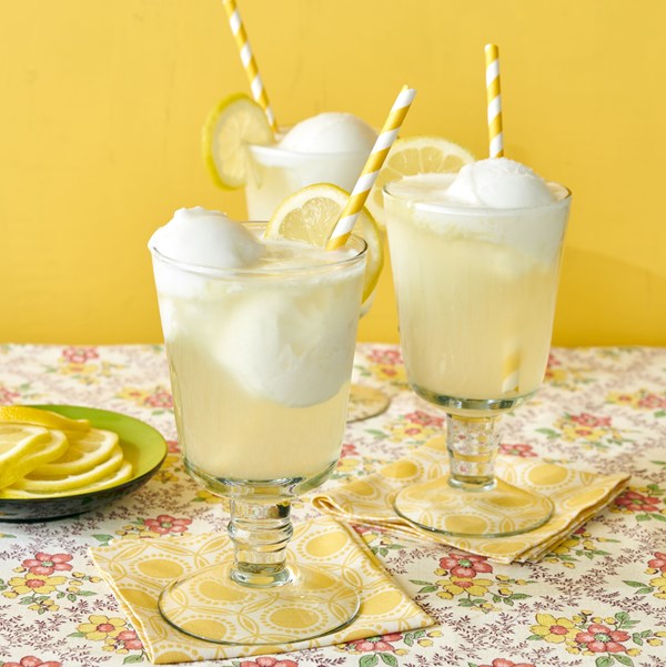 Lemonade floats