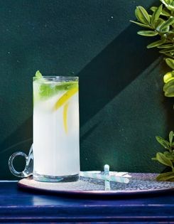 Lemonade with salt and sugar (Nimbopani)