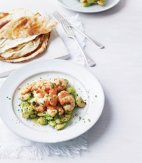 Lemongrass and chilli prawns with avocado bean salsa
