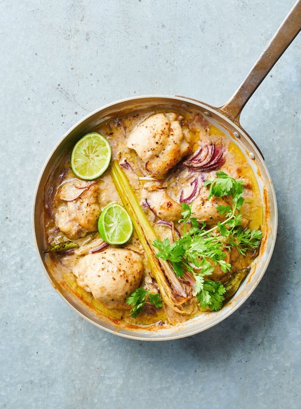 Lemongrass and ginger green chicken curry