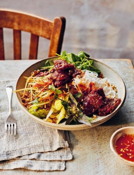 Lemongrass and pineapple beef vermicelli salad