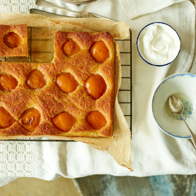 Lemony almond & apricot cake