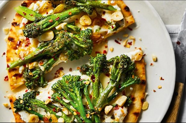 Lemony broccoli flatbread
