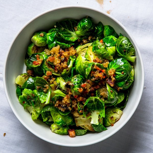 Lemony Brussels sprouts with bacon and breadcrumbs