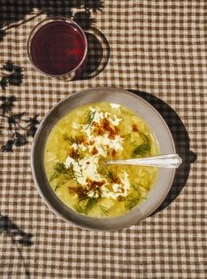 Lemony celeriac & fennel comfort soup
