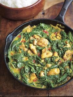 Lemony chicken and spinach curry