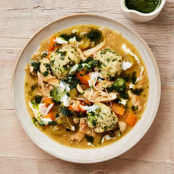 Lemony chicken with bread dumplings