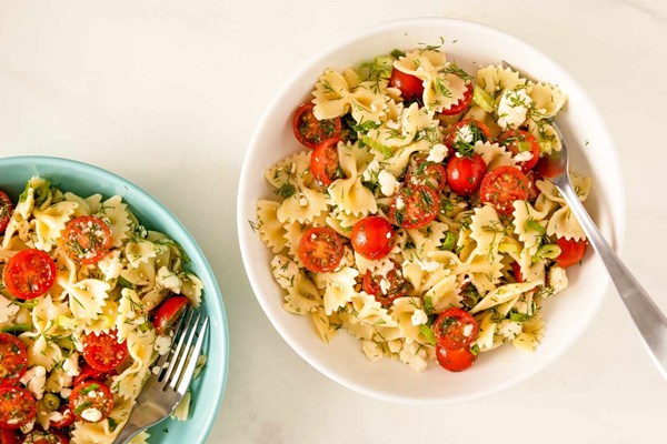 Lemony dill Greek pasta salad