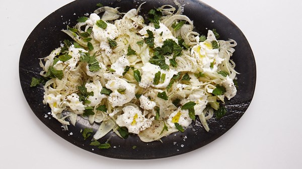 Lemony fennel salad with burrata