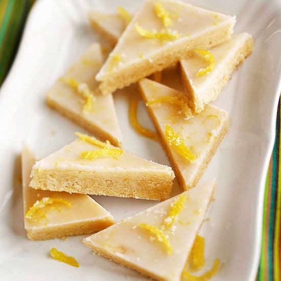 Lemony glazed shortbread bars