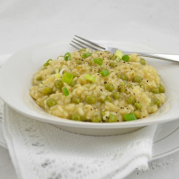 Lemony green pea risotto