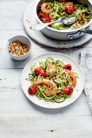 Lemony prawn courgetti