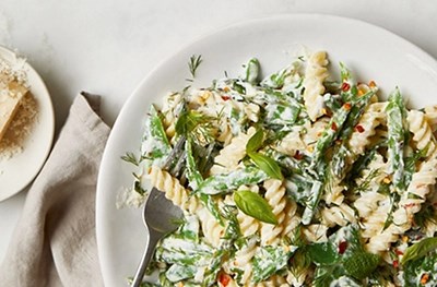 Lemony ricotta veg-drawer pasta