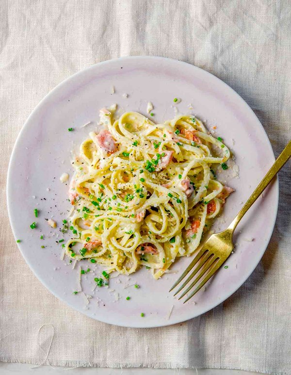 Lemony salmon pasta
